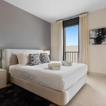 Vivi Homes - Elisa Pool, Gym & Sea View 公寓 马尔韦利亚