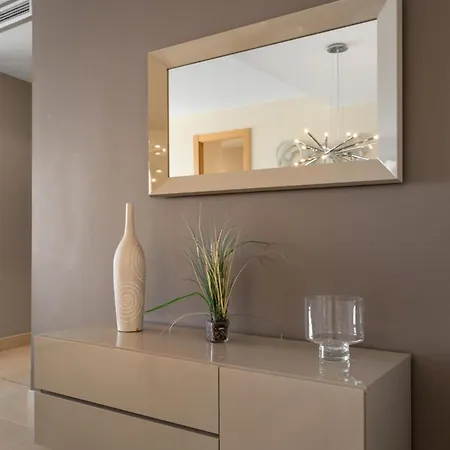 Vivi Homes - Elisa Pool, Gym & Sea View *
