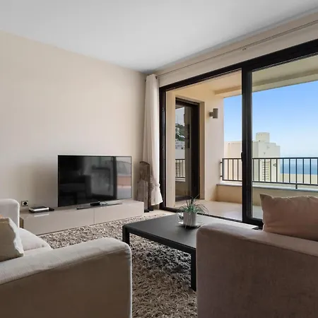 Vivi Homes - Elisa Pool, Gym & Sea View 公寓 马尔韦利亚