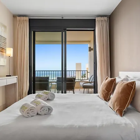 公寓 Vivi Homes - Elisa Pool, Gym & Sea View 马尔韦利亚