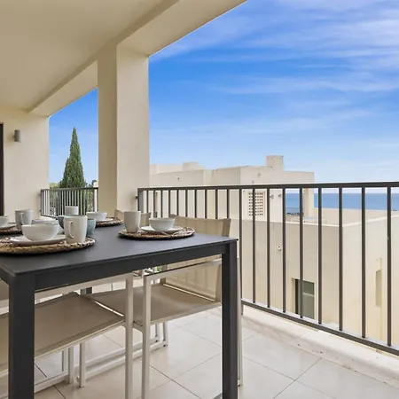 公寓 Vivi Homes - Elisa Pool, Gym & Sea View *